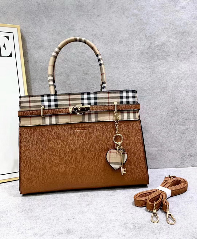 Burberry Handbags 038 - Click Image to Close